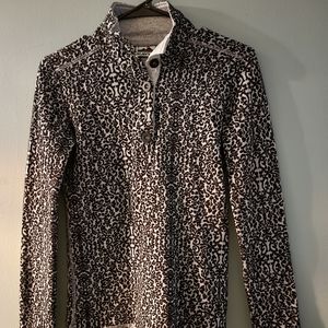 Kavu sweater, size Small